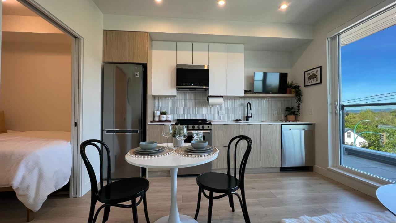 Hillside Oasis By Iris Properties! Victoria Exteriér fotografie